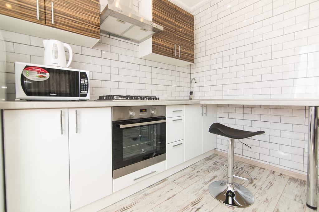 Vip Apartmen Apartment Sumy Luaran gambar